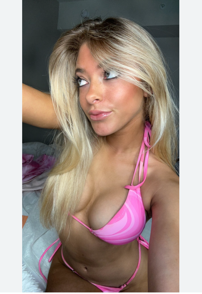 rileymaelewis ! New Video Show Big Tits…
