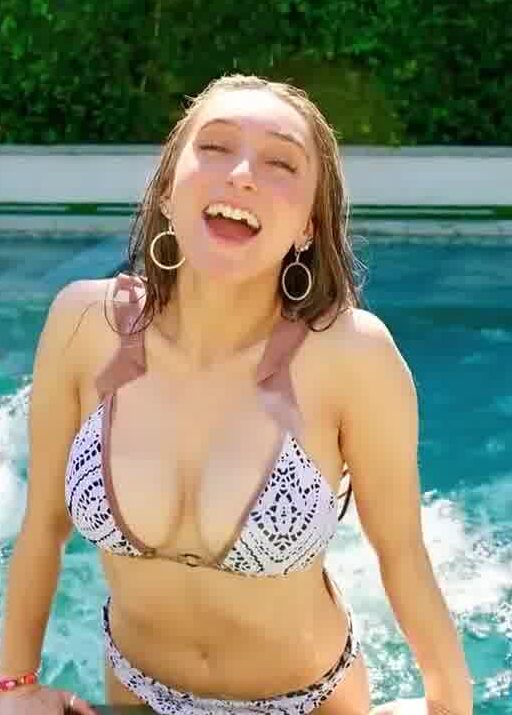 Show Big Tits in Pool – mckenziebrooke ! HOT