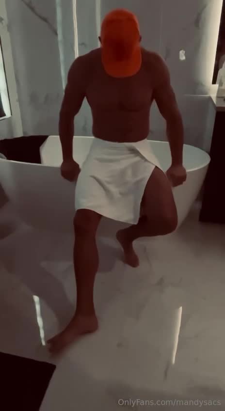mhiz gold Best Video Porn – Onlyfans Leaked ! Fucking a Machine !!!