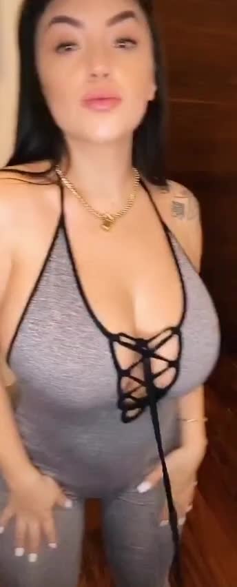 Mariella Fucila/ Onlyfans Leaked – Nude Nipple ! Erotic Video !