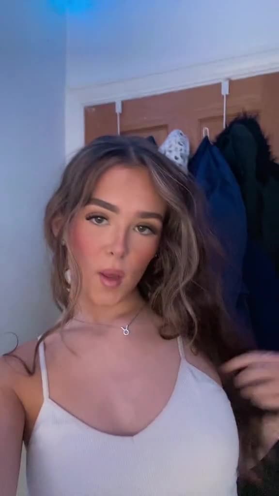 mckinley richardson Onlyfans Leaks – Naked Big Tits ! SO SEXY