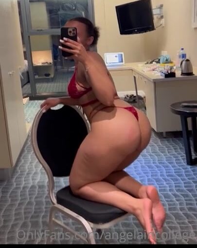 Angelaincollege Camshow Naked Big Butt So Sexy – Onlyfans Leaks !!!