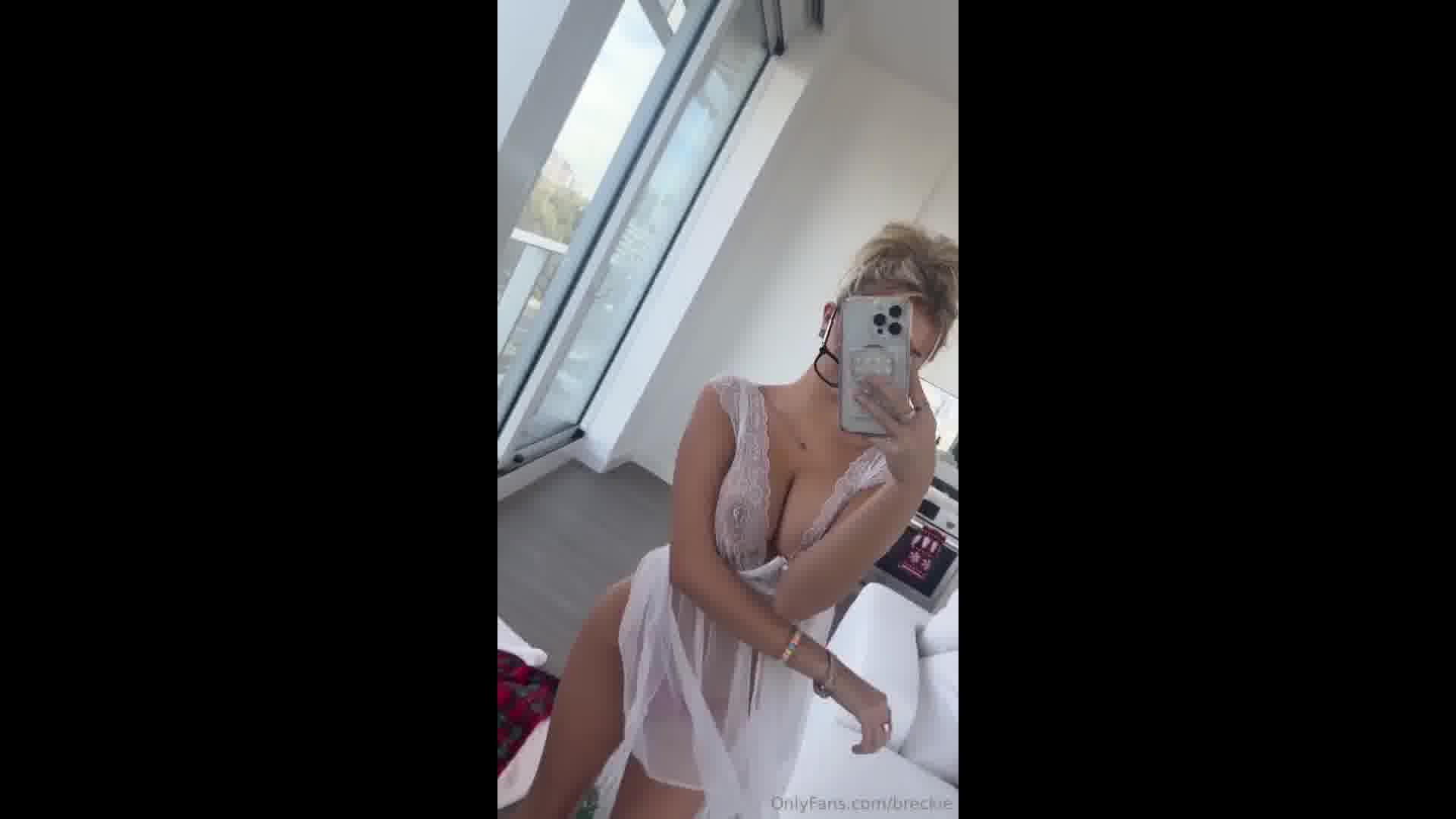 Breckie Hill Boobs See Through Selfie PPV Video Leaked