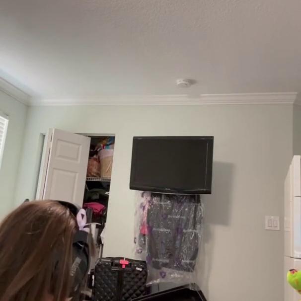 Megnutt02 Topless Boobs Squish Video Leaked