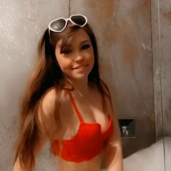 Belle Delphine Nude Bathtub with Shoes Porn Video Leaked